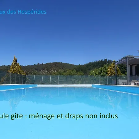 Le Claux Des Hesperides 홀리데이파크 알레망엥프로방스