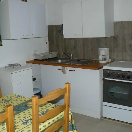 Le Claux Des Hesperides Tatil parkı 2*