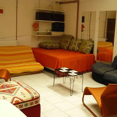 Le Claux Des Hesperides