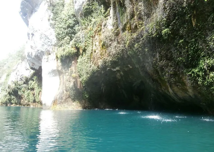 Le Claux Des Hesperides Village de vacances Allemagne-en-Provence