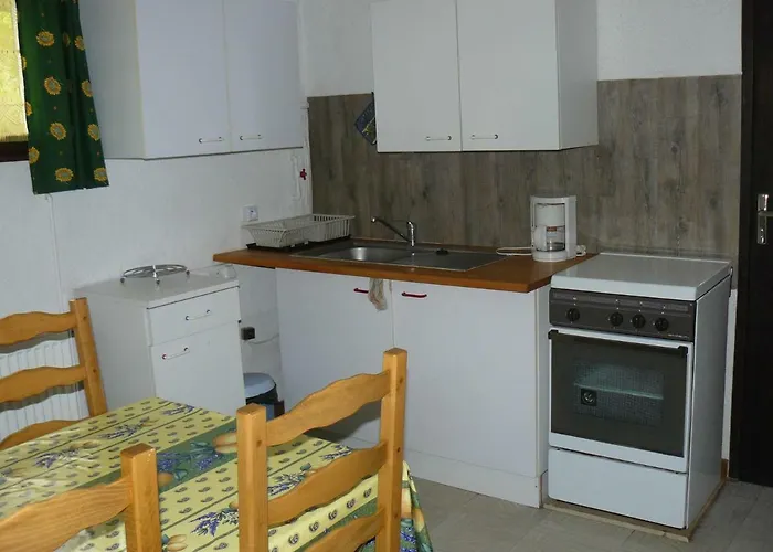 Le Claux Des Hesperides Village de vacances 2*