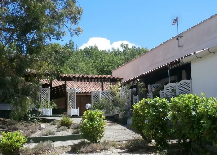 Le Claux Des Hesperides 2*